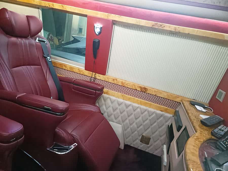 Ford E350 2015 #17 Ford E350 2015 car image #17