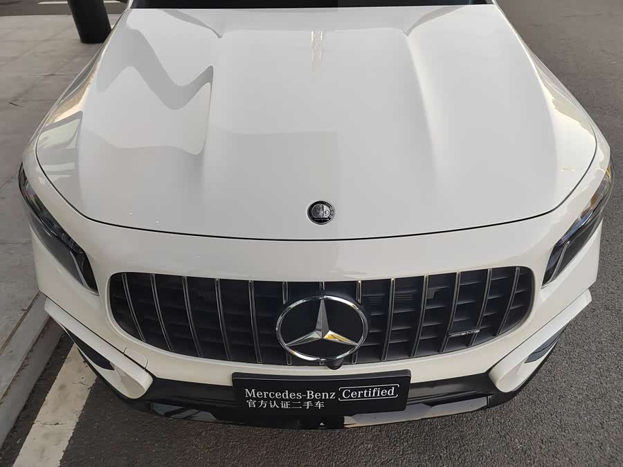 Mercedes-Benz GLB AMG 2025 imagen de coche #17
