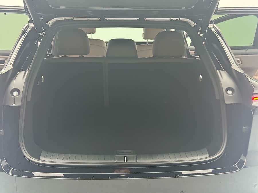 理想汽车 理想i6 2025 汽车图片 #17