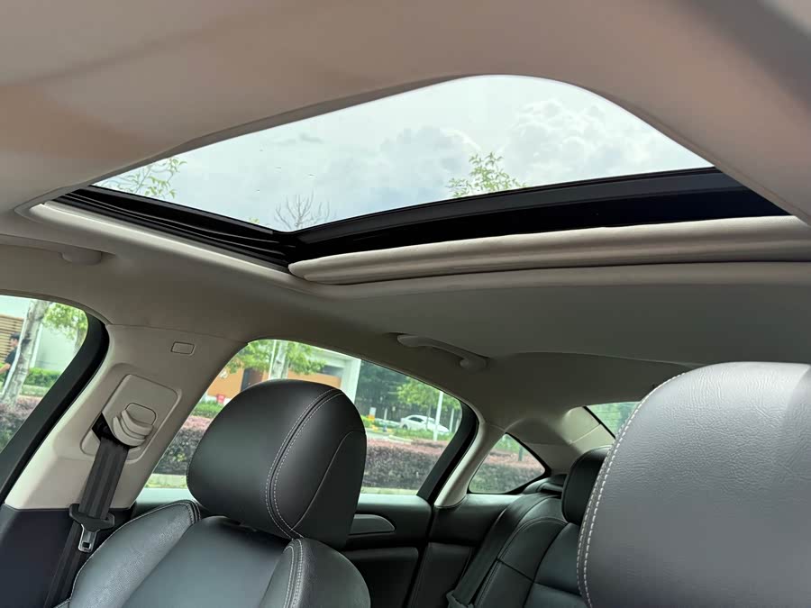 雪铁龙 雪铁龙C5 2017 汽车图片 #17