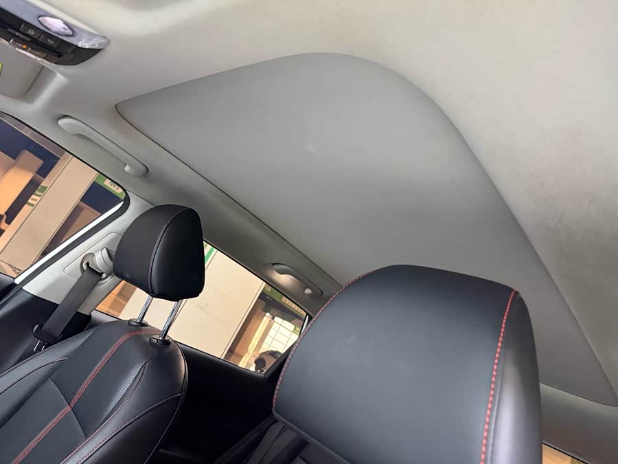 Kia Stonic 2022 immagine di auto #17