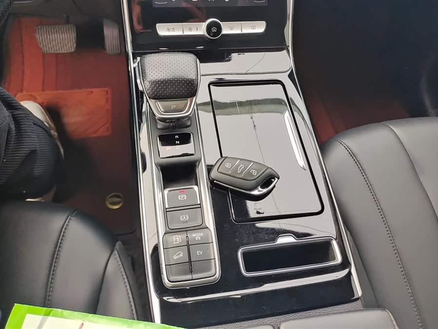 Roewe RX5 eMAX 2020 image de voiture #17