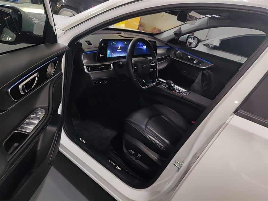 Chery Tiggo 8 PRO New Energy 2023 car image #17