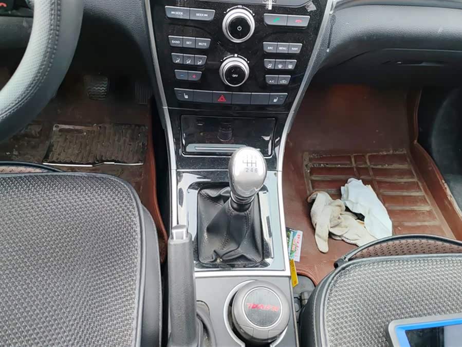 Haval H2 2014 car image #17