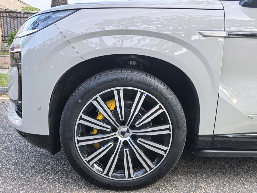 Denza N9 2025 immagine di auto #17