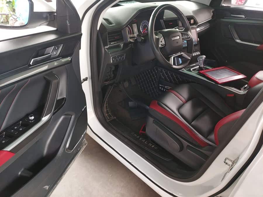 Haval H4 2018 #17 Haval H4 2018 car image #17