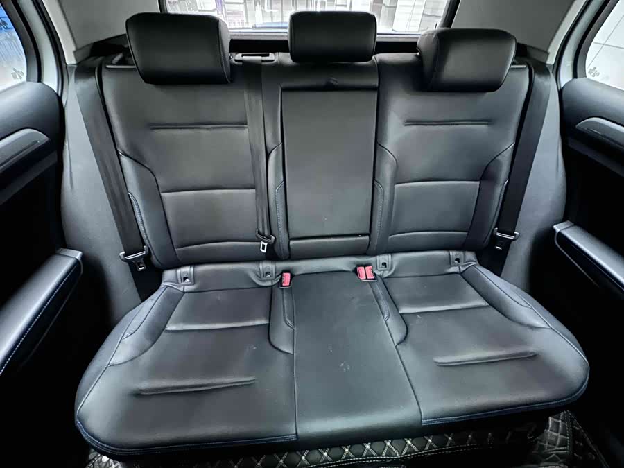 Volkswagen Golf Pure Electric 2021 imagen de coche #17