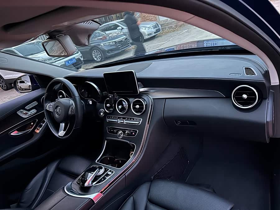 Mercedes-Benz C Class 2016 image de voiture #17