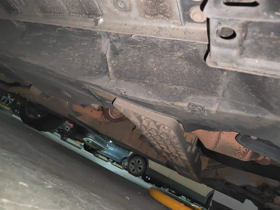 Haval H8 2017 #17 Haval H8 2017 car image #17