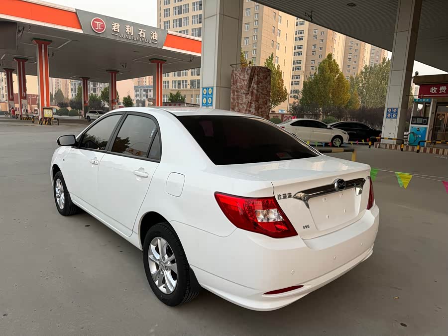 BYD F3 2018 car image #17