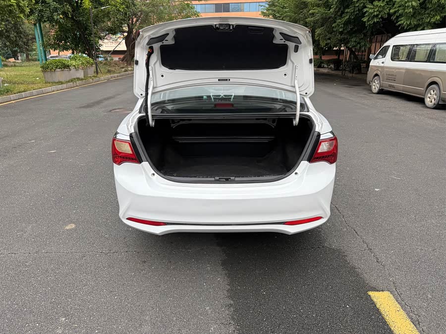 BYD F3 2017 #17 BYD F3 2017 car image #17