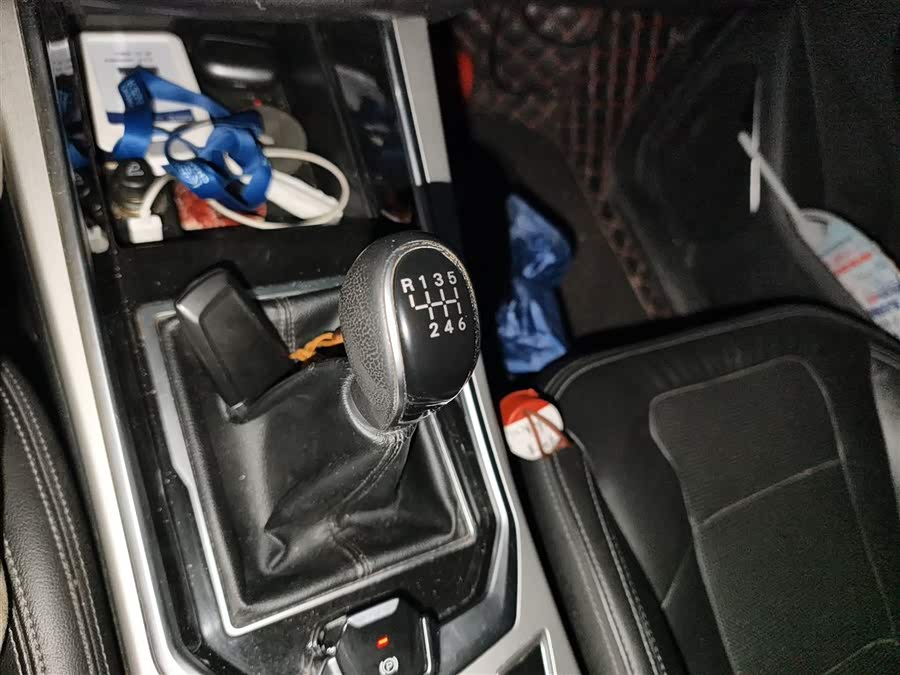 SWM斯威汽车 SWM斯威G01 2018 汽车图片 #17