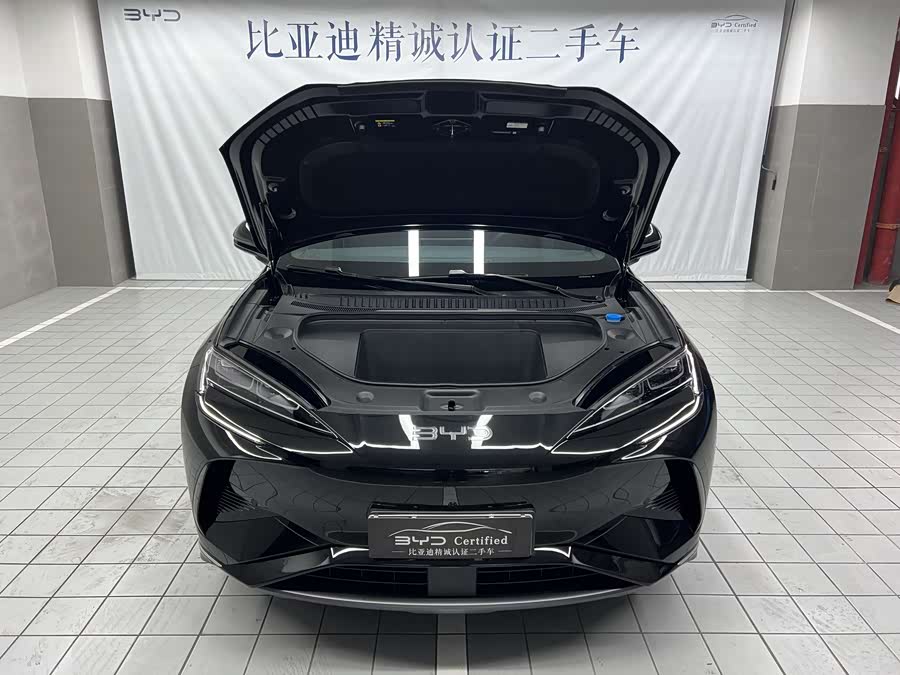 BYD Sea Lion 07 EV 2025 car image #17