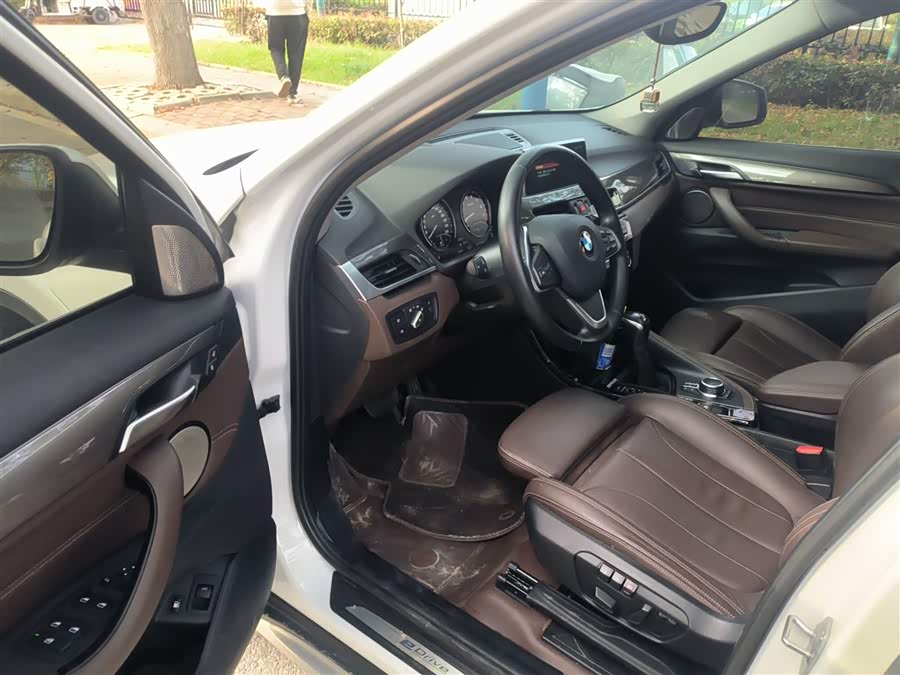 BMW X1 New Energy 2018 immagine di auto #17