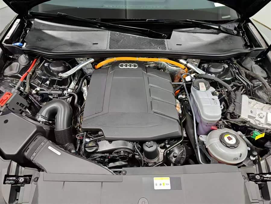 Audi A6L New Energy 2020 car image #17