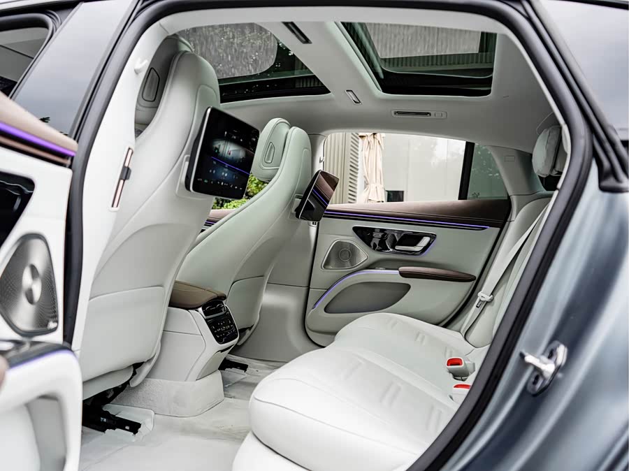 Mercedes-Benz EQS AMG 2024 #17 Mercedes-Benz EQS AMG 2024 car image #17