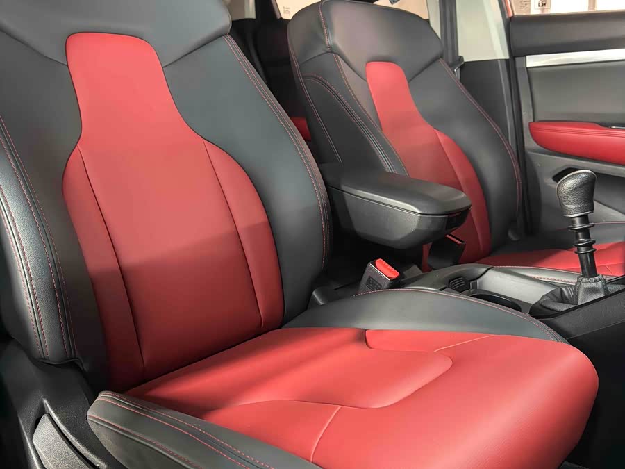 Haval H2s 2016 car image #17