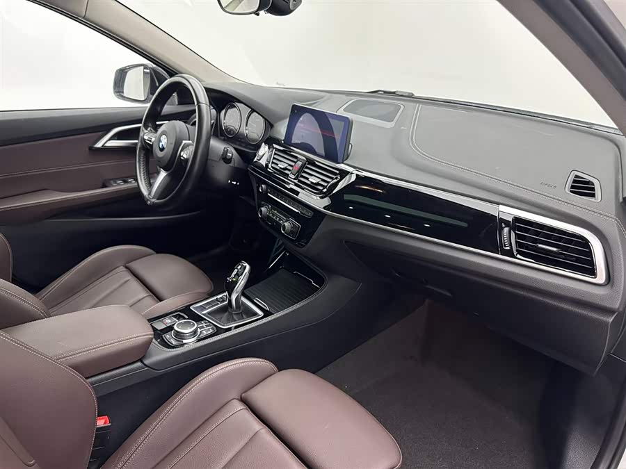 BMW 1 Series 2020 immagine di auto #17