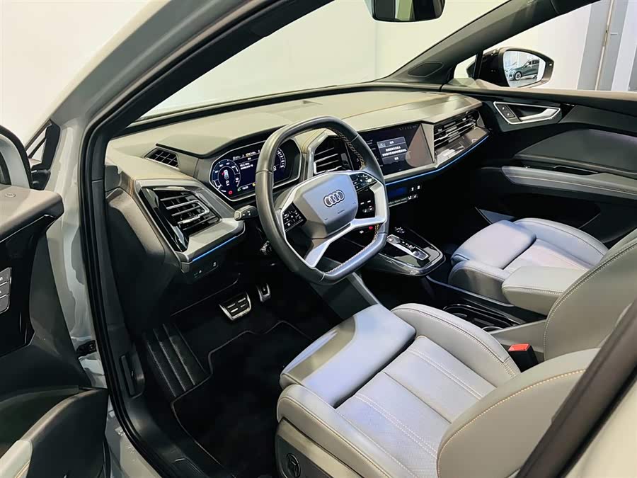 Audi Q4 e-tron 2024 imagem de carro #17