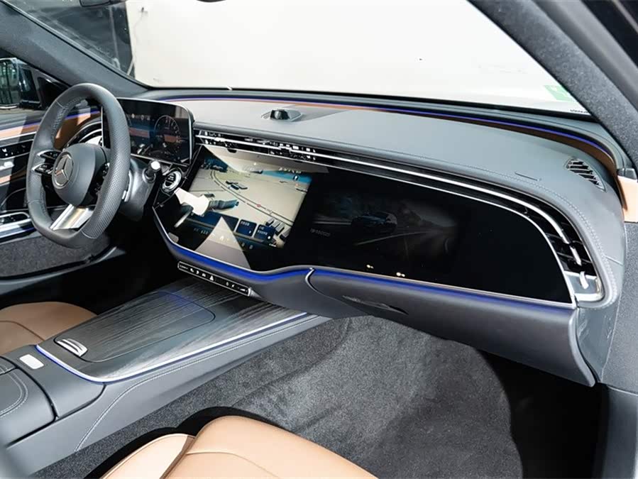 Mercedes-Benz E Class New Energy 2025 car image #17