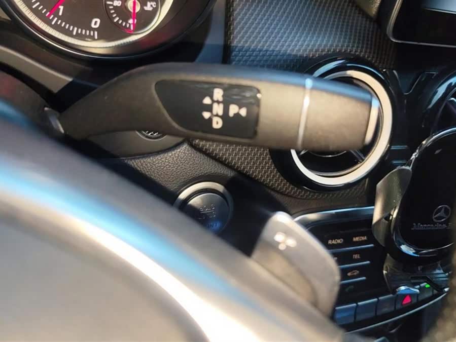 Mercedes-Benz GLA Class (Imported) 2015 #17 Mercedes-Benz GLA Class (Imported) 2015 car image #17