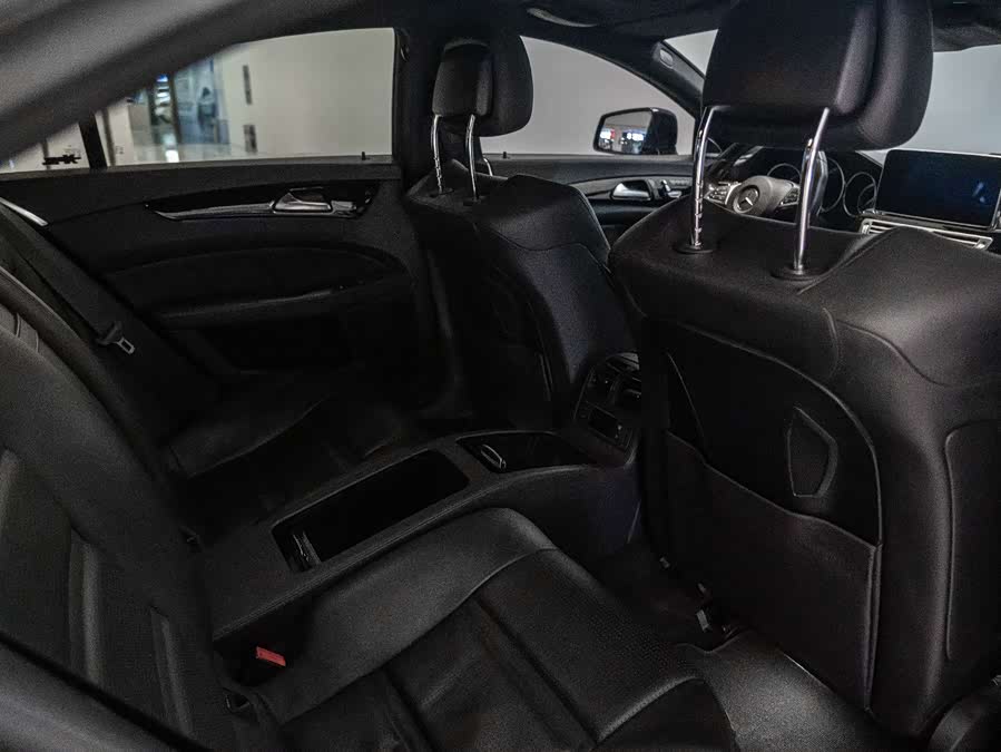 Mercedes-Benz CLS AMG 2016 car image #17