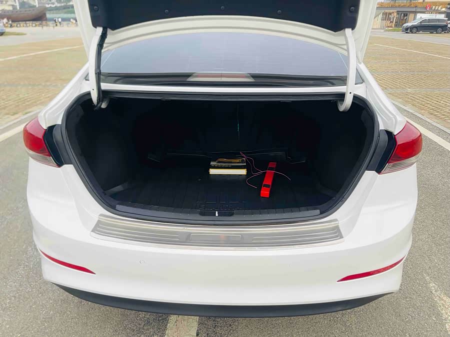 Hyundai Elantra AD 2016 car image #17