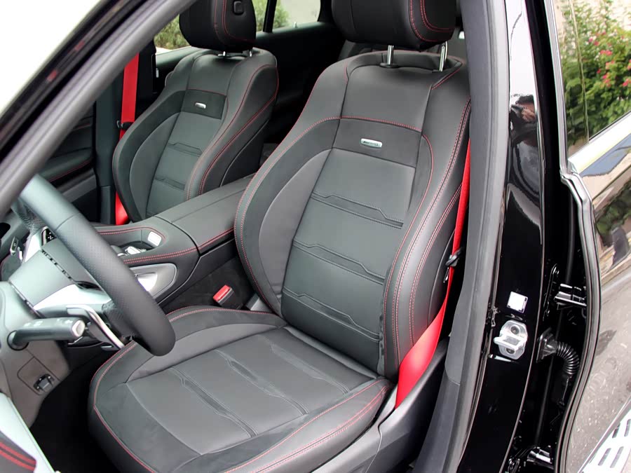 Mercedes-Benz GLE AMG 2025 immagine di auto #17