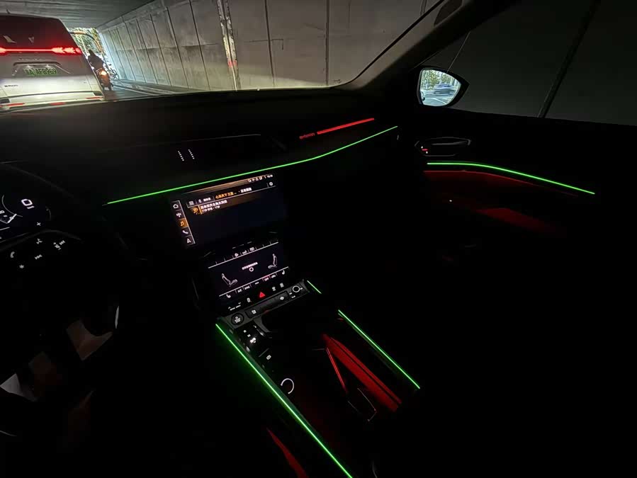 Audi e-tron (Imported) 2022 car image #17