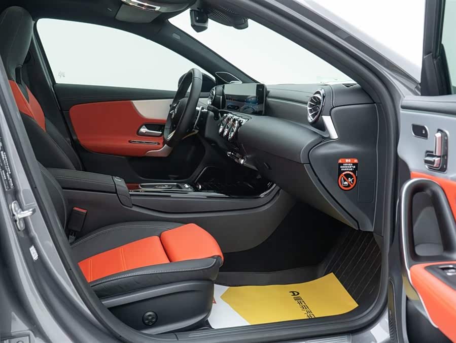 Mercedes-Benz A AMG 2024 #17 Mercedes-Benz A AMG 2024 صورة سيارة #17