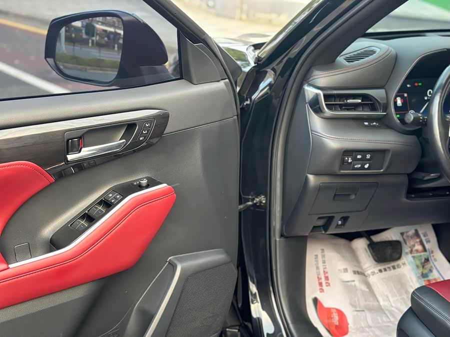 Toyota Crown Kluger 2022 car image #17