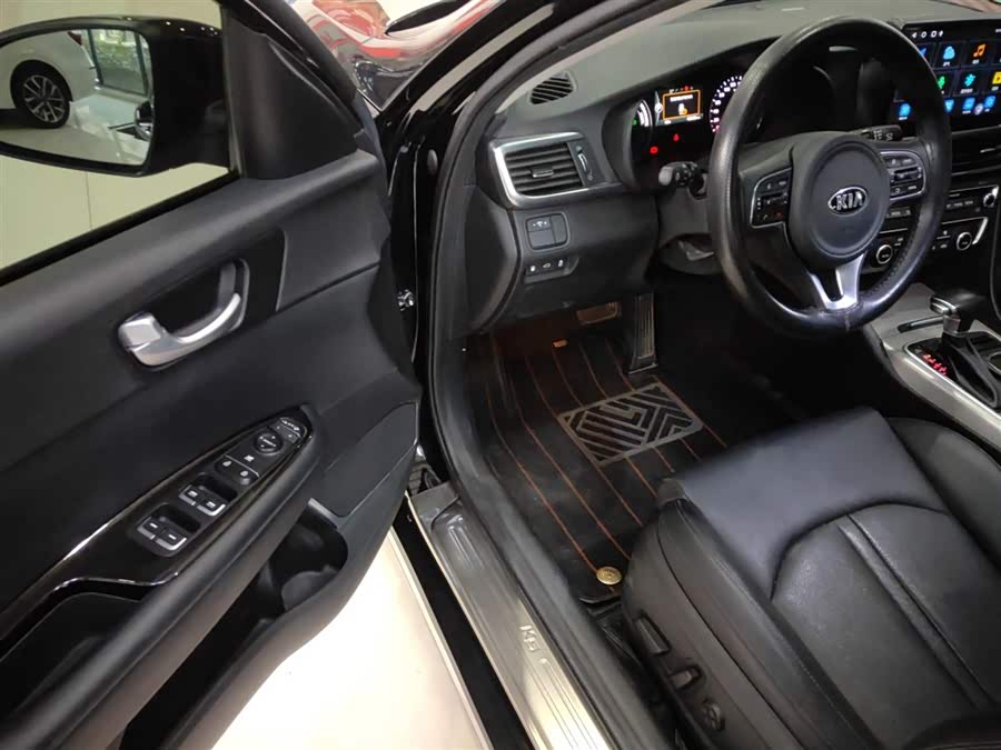 起亚 起亚K5新能源 2019 汽车图片 #17