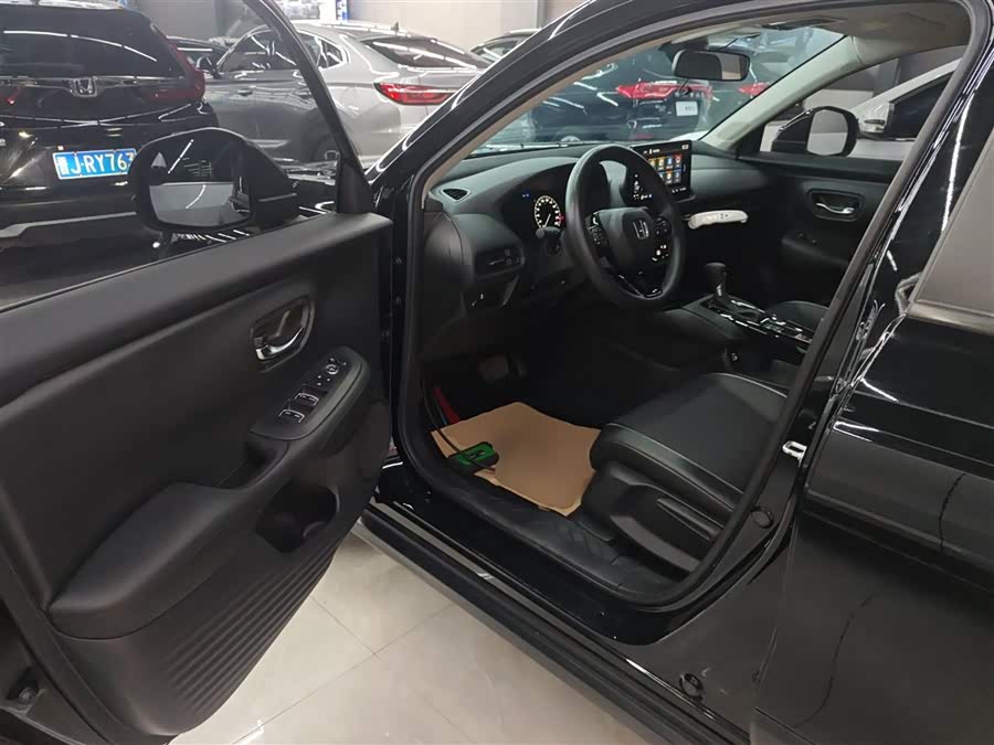 Honda HR-V 2024 #17 Honda HR-V 2024 car image #17