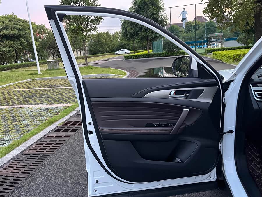 Changan CS35 Plus 2019 car image #17