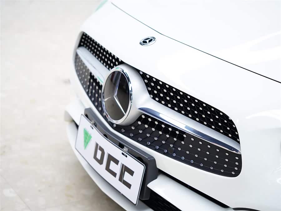 Mercedes-Benz SL Class 2017 car image #17