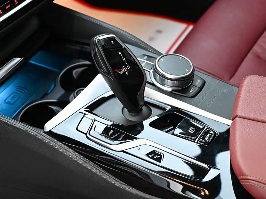 BMW 5 Series New Energy 2022 car image #17