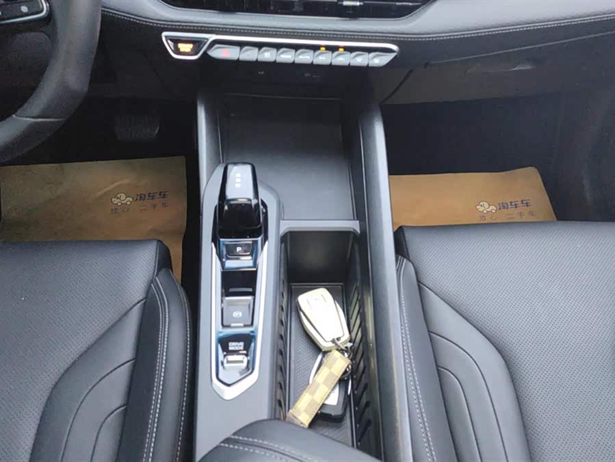 GEELY Binray 2023 car image #17