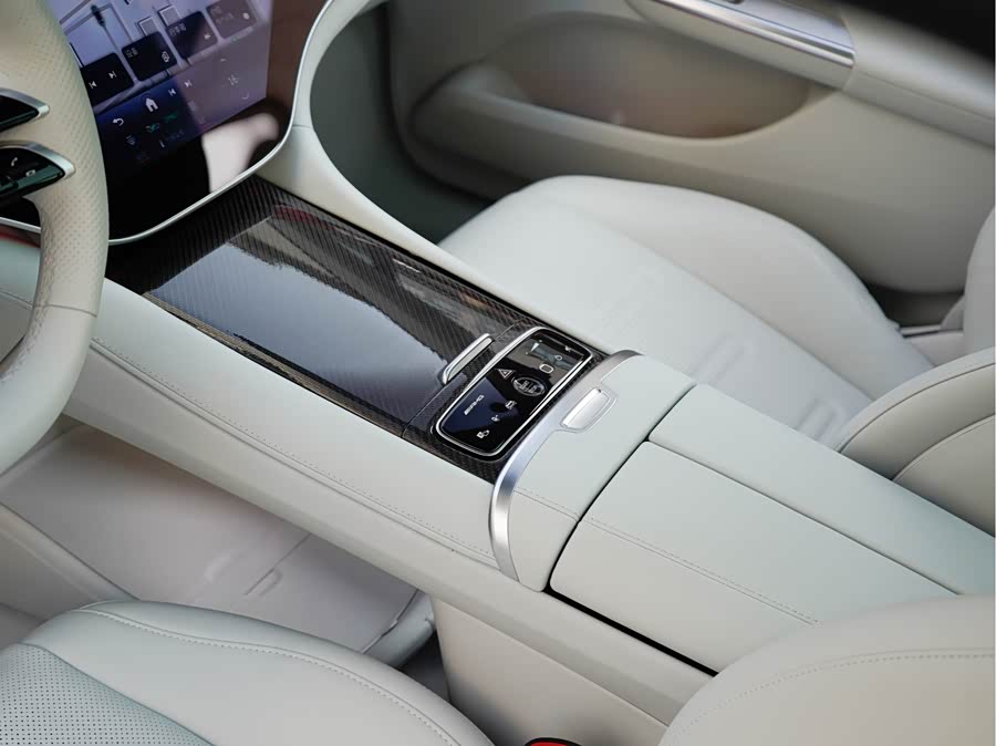 Mercedes-Benz 2023 car image #17