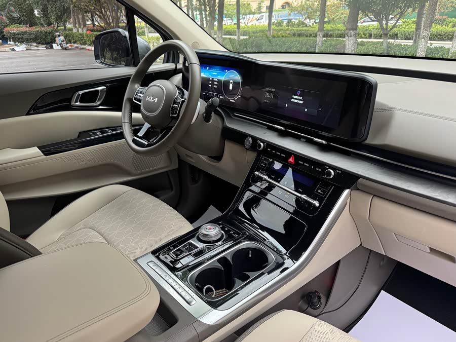 Kia Carnival 2022 immagine di auto #17