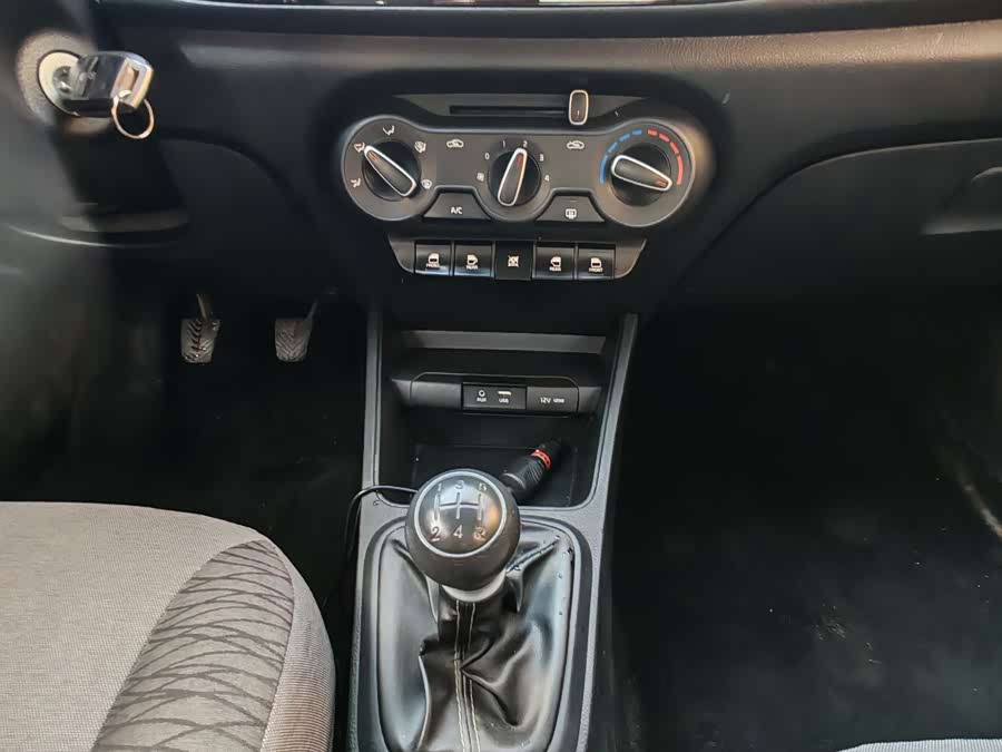 Kia Pegas 2017 image de voiture #17