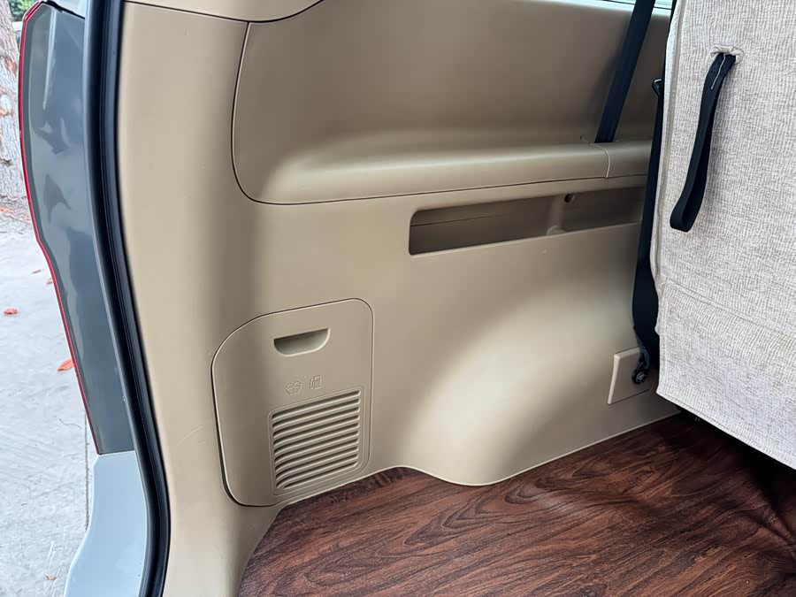 Hyundai H-1 2012 #17 Hyundai H-1 2012 car image #17