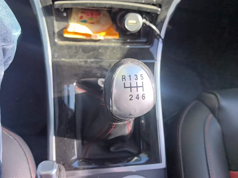 Haval H2 2014 car image #17