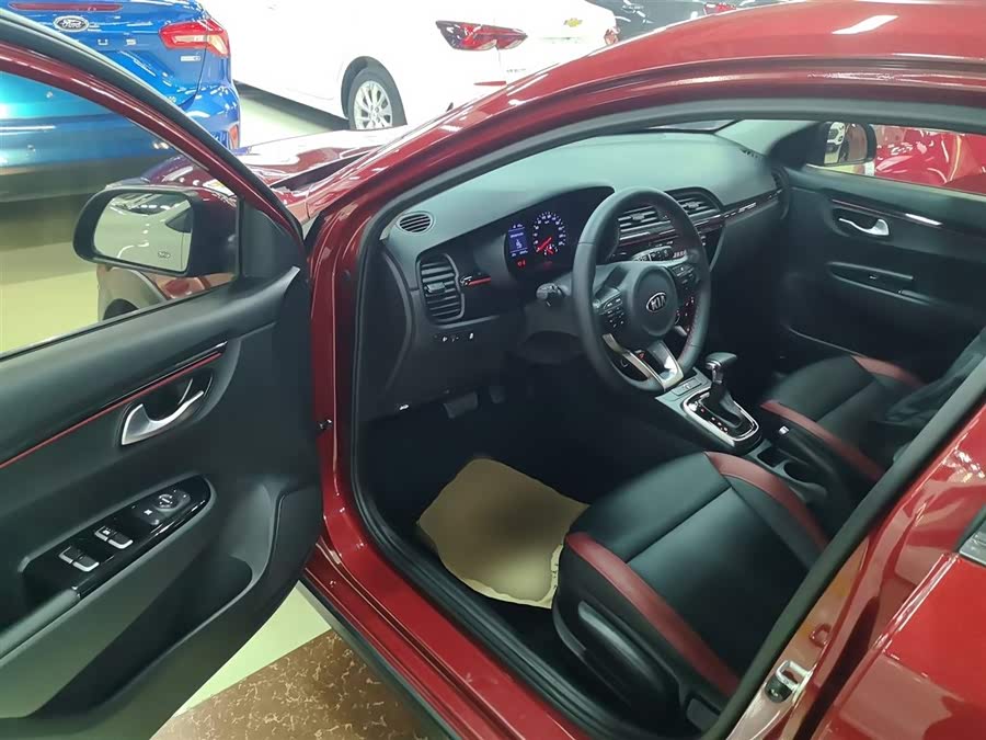 Kia Rio Cross 2018 صورة سيارة #17