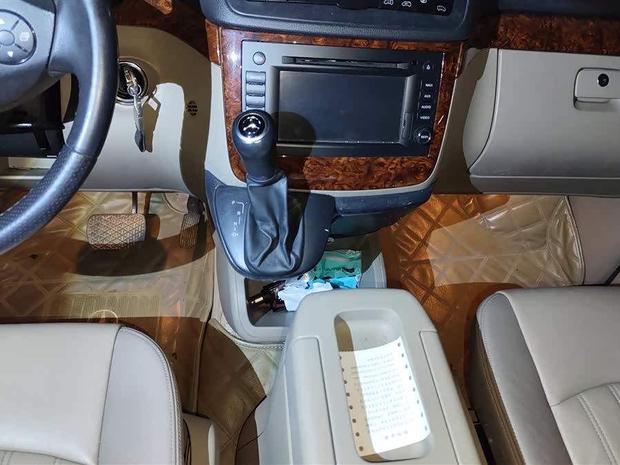 奔驰 唯雅诺 2013 汽车图片 #17