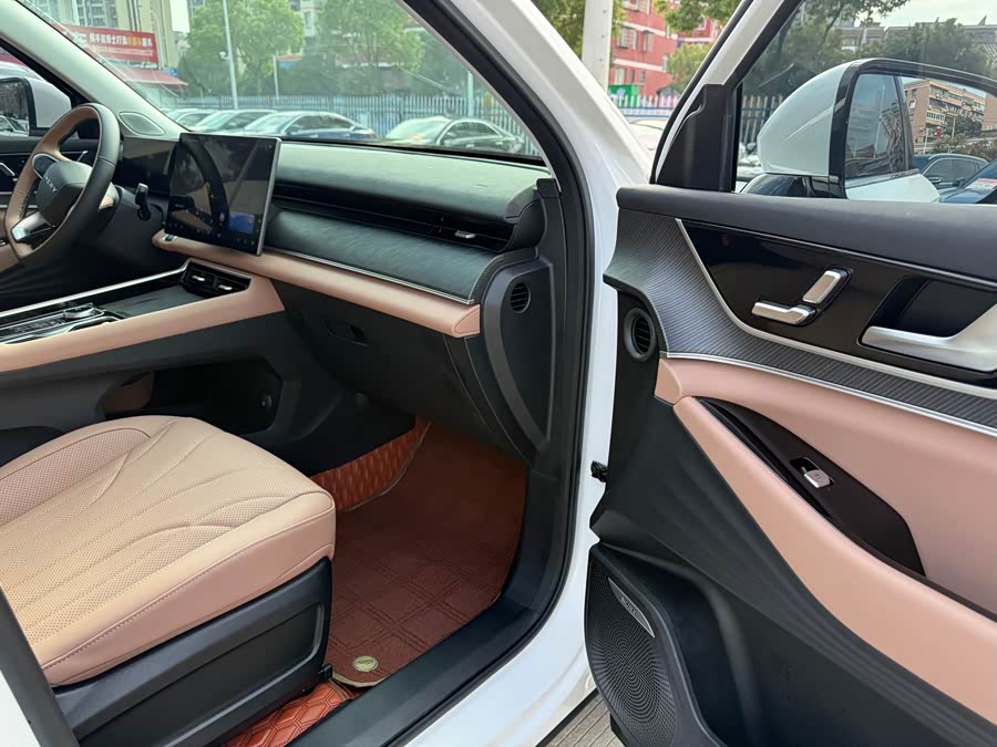 Chery Tiggo8L 2025 car image #17