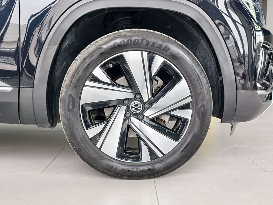 Volkswagen Teramont 2024 car image #17