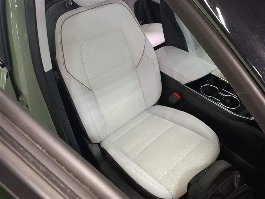 Chevrolet Equinox Plus 2025 #17 Chevrolet Equinox Plus 2025 car image #17