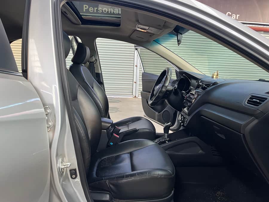 起亚 起亚K2 2013 汽车图片 #17