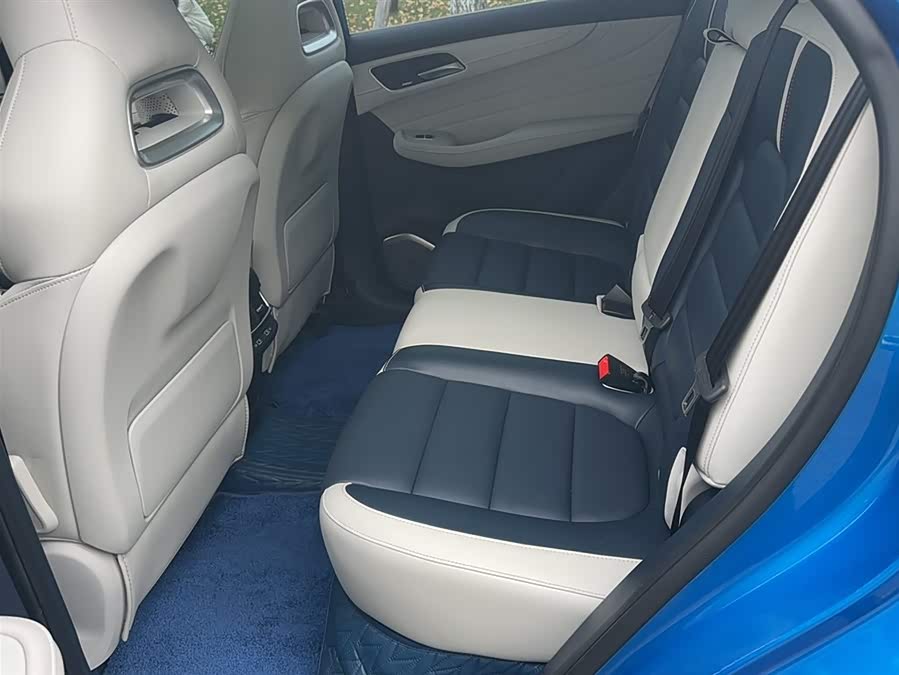 MG Pilot 2023 car image #17