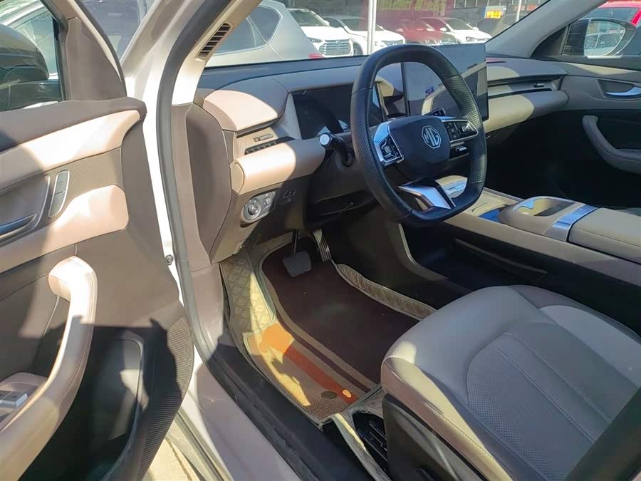 MG ES5 2024 car image #17